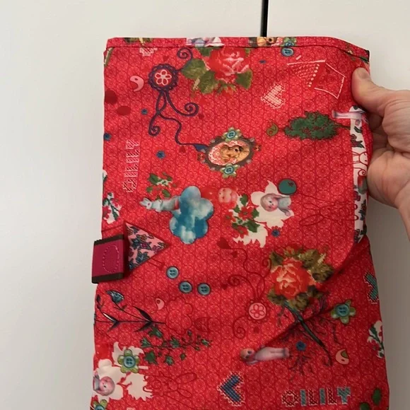 Oilily diaper bag, two bottle holders and pad - Picture 10 of 10